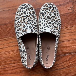 Toms Avalon slip on sneakers
